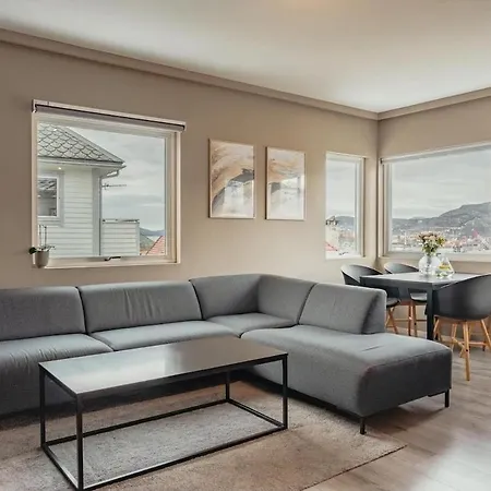 아파트 Corner For 6 Guests With A View & Balcony 베르겐